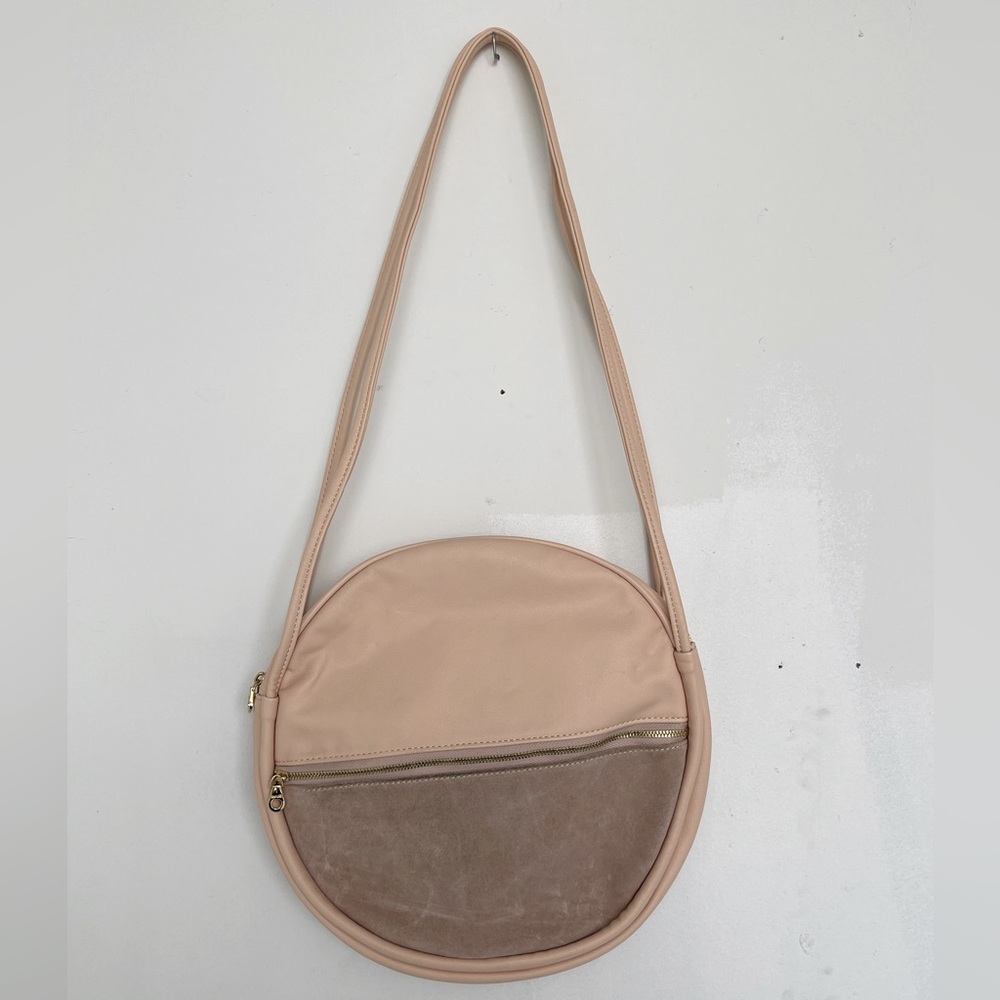 Bando leather circle purse in seashell pink